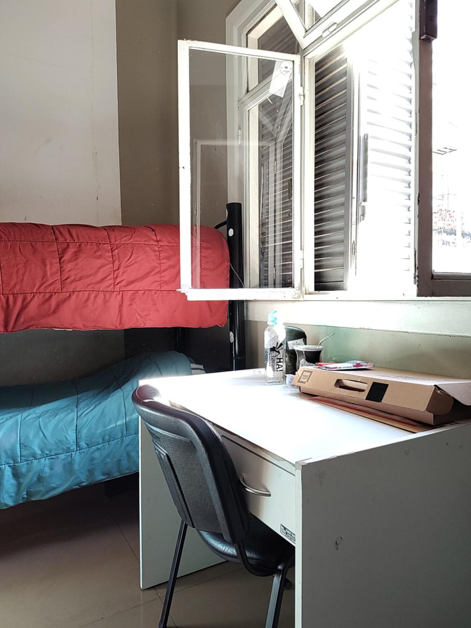 Ha! 1 Resi Para Estudiantes Córdoba Luaran gambar